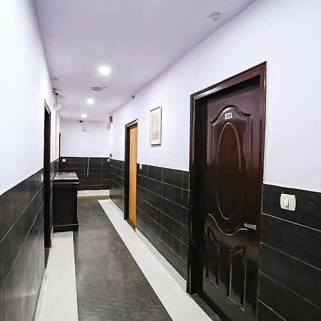Fabhotel The Lazeez Nuova Delhi Esterno foto