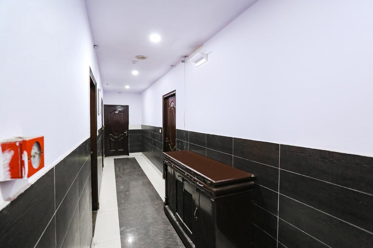 Fabhotel The Lazeez Nuova Delhi Esterno foto
