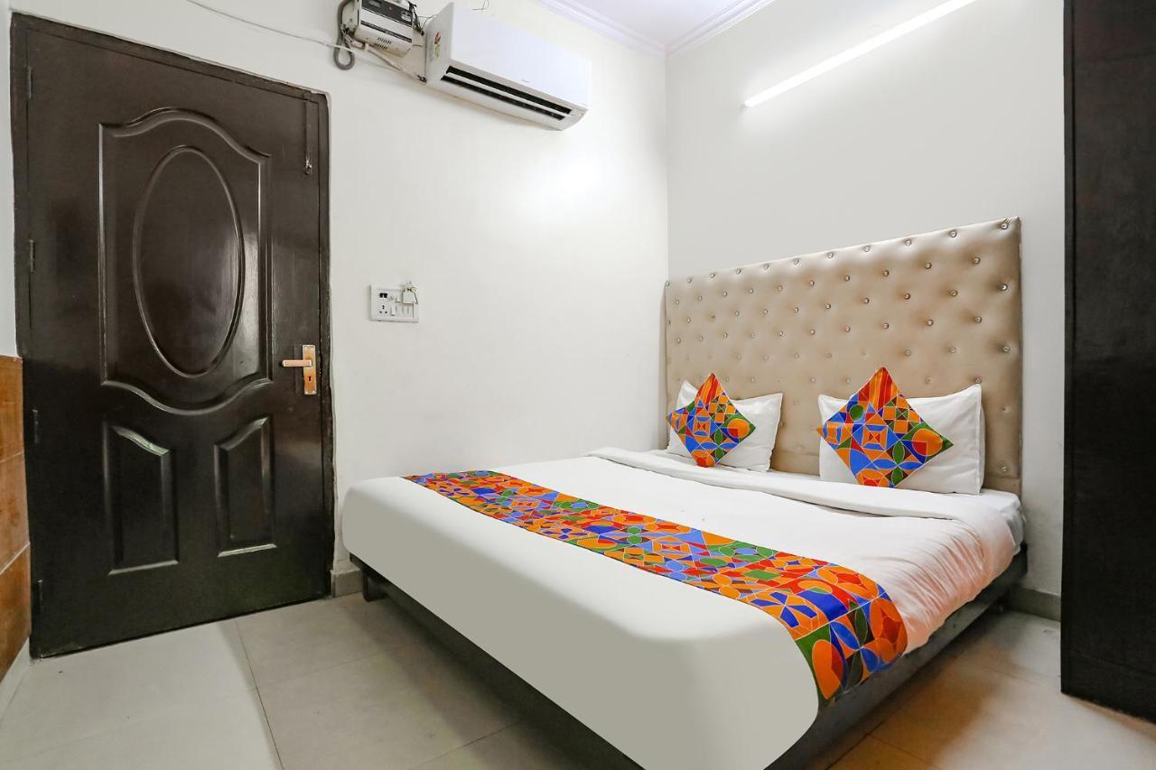Fabhotel The Lazeez Nuova Delhi Esterno foto