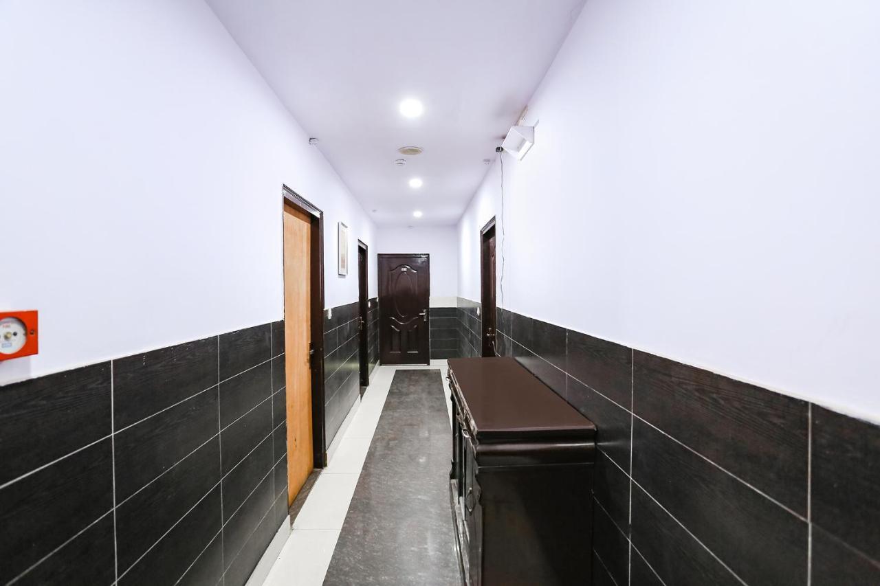 Fabhotel The Lazeez Nuova Delhi Esterno foto