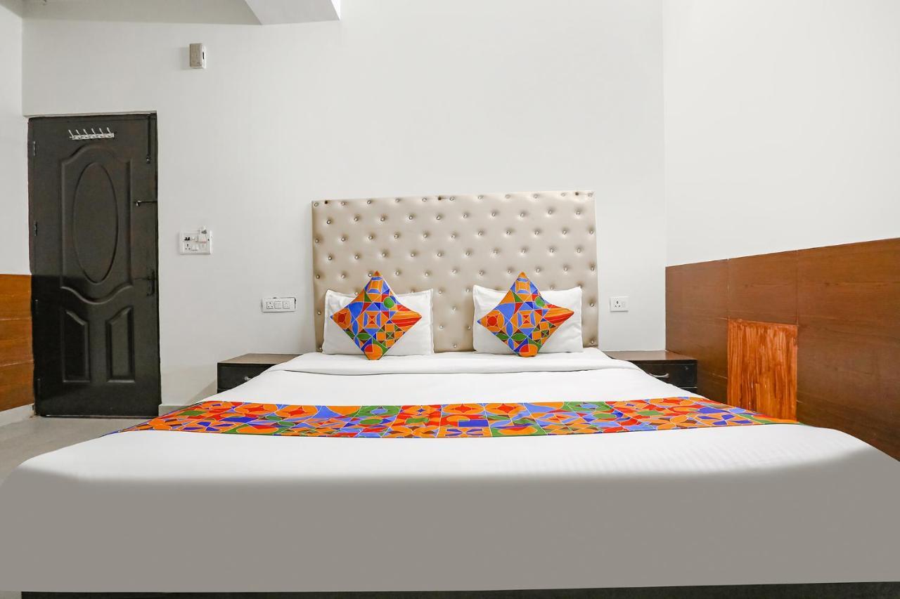 Fabhotel The Lazeez Nuova Delhi Esterno foto