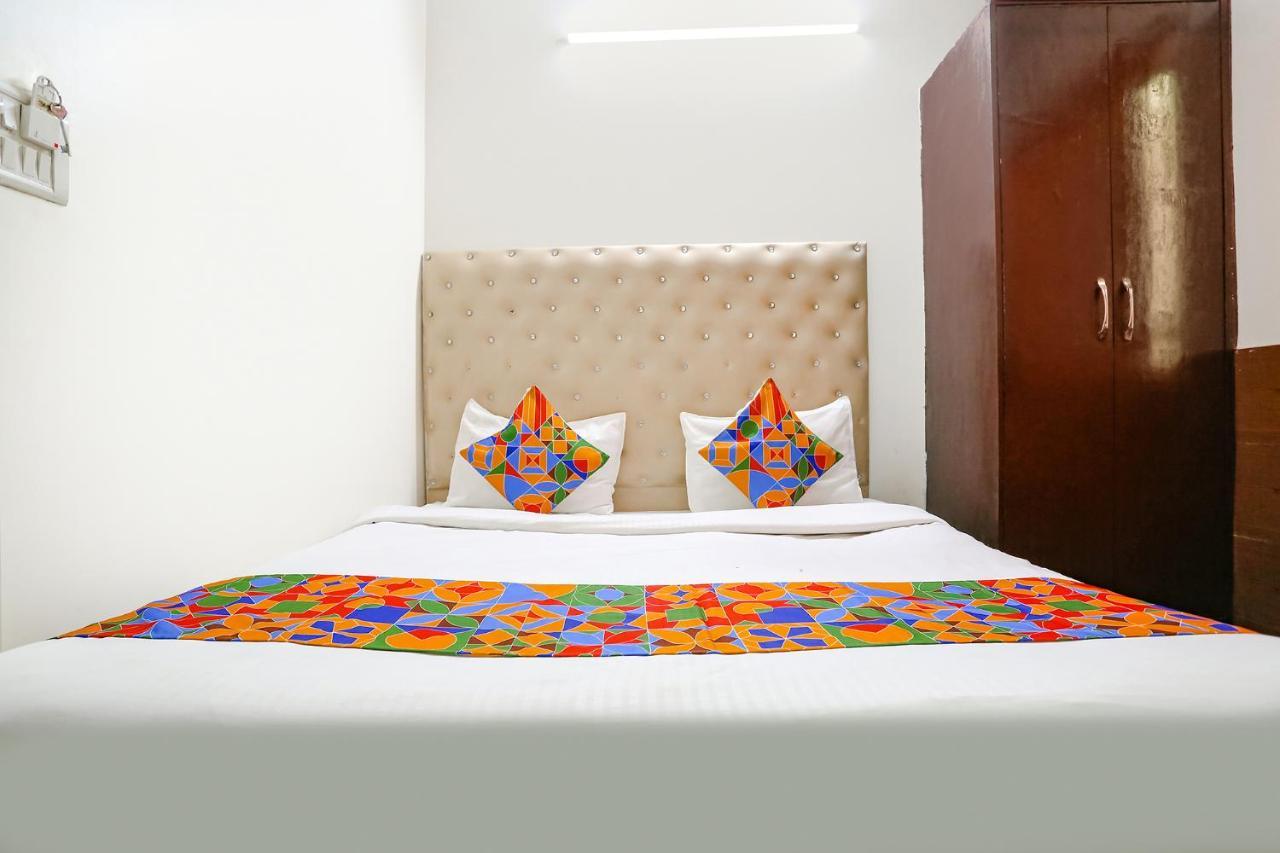 Fabhotel The Lazeez Nuova Delhi Esterno foto